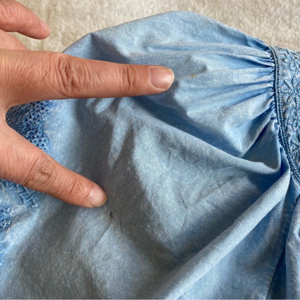 VELVET BY GRAHAM & SPENCER Chrissy Tonal Embroidery Chambray Dress | M - Picture 12 of 13
